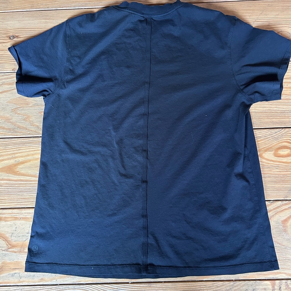 Like New Lululemon All Yours T-Shirt Black Size 6 - Picture 5 of 6